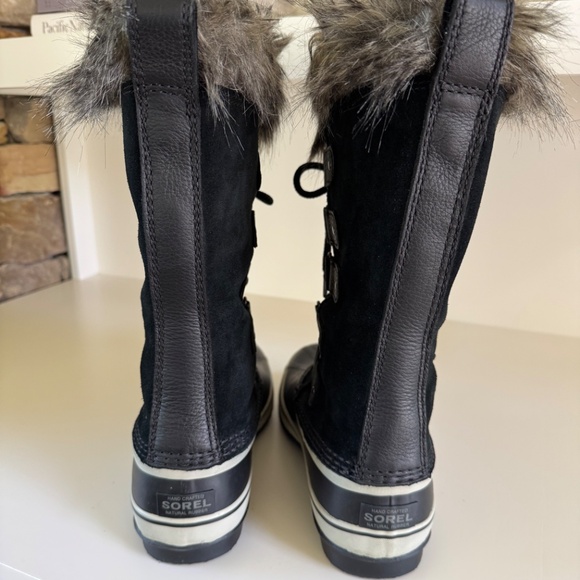 Sorel - JOAN OF ARCTIC™ Women's Waterproof Boot - Black Suede - 9 - Picture 4 of 8
